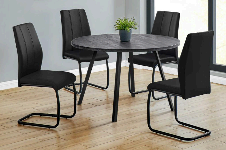 Round Dining Table with 4 chairs