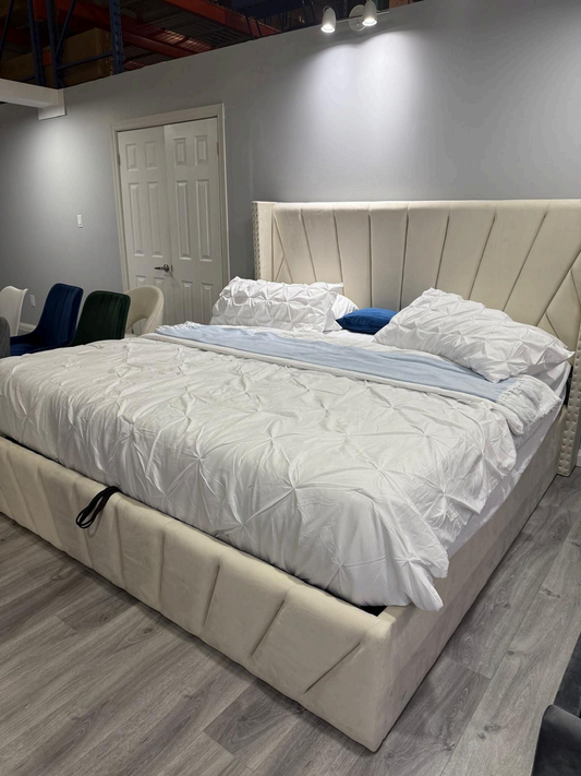 Bay storage Lifted Bed